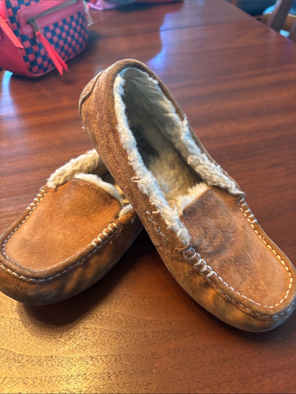 Womens Ugg slippers